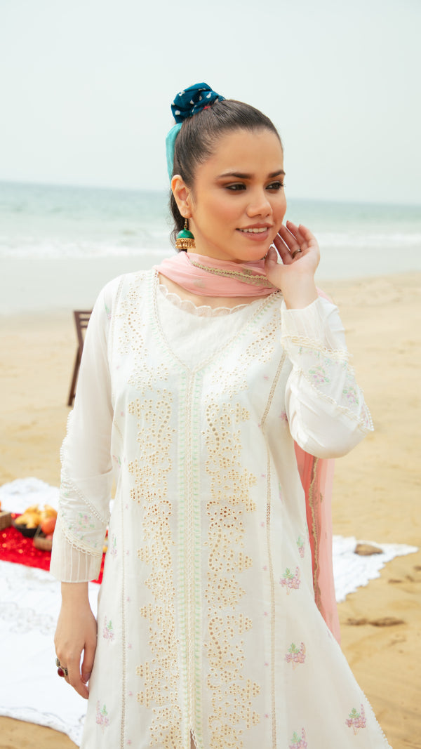 Dreamy White